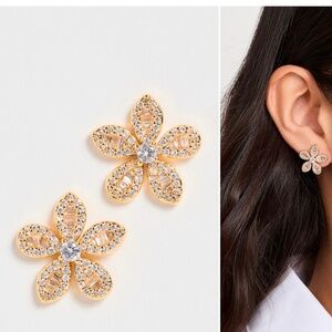 Single earring Ariana Eden - CZ flower  (one earring )